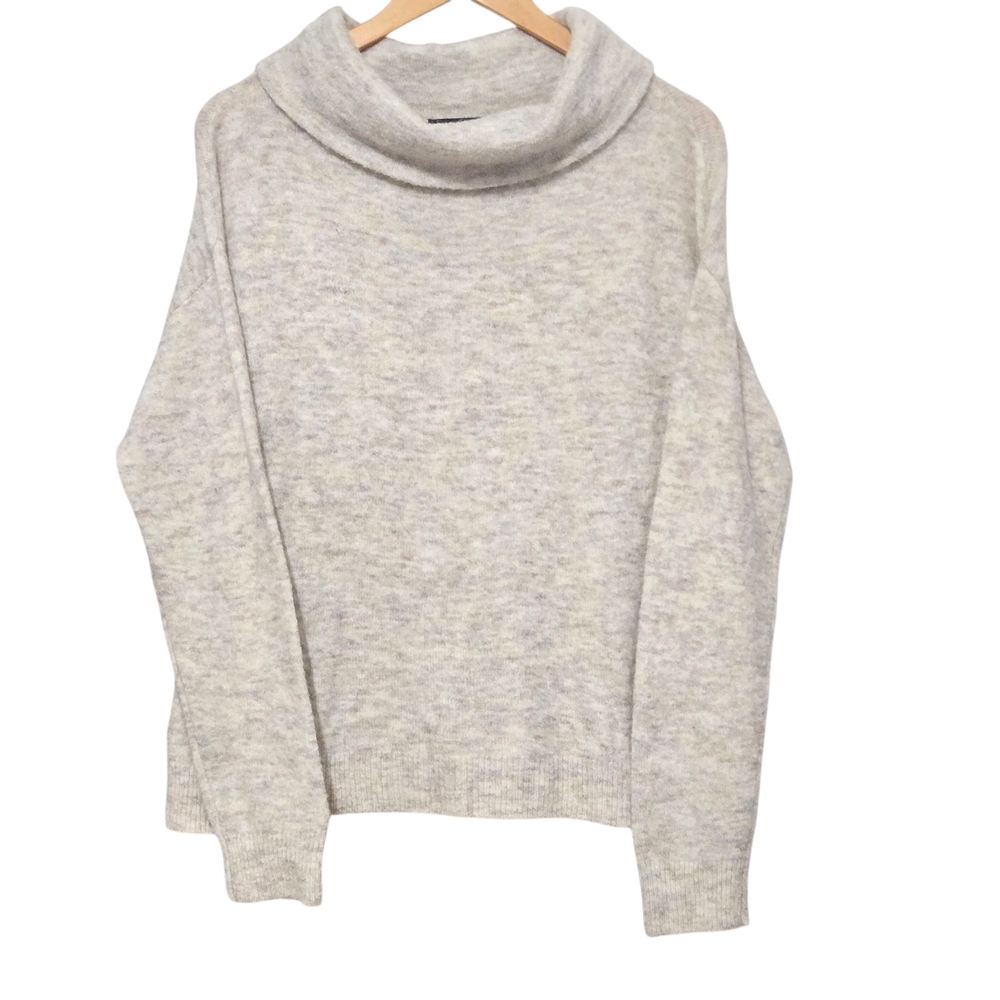 Ann Taylor Cozy Gray Women's Sweater Size Medium